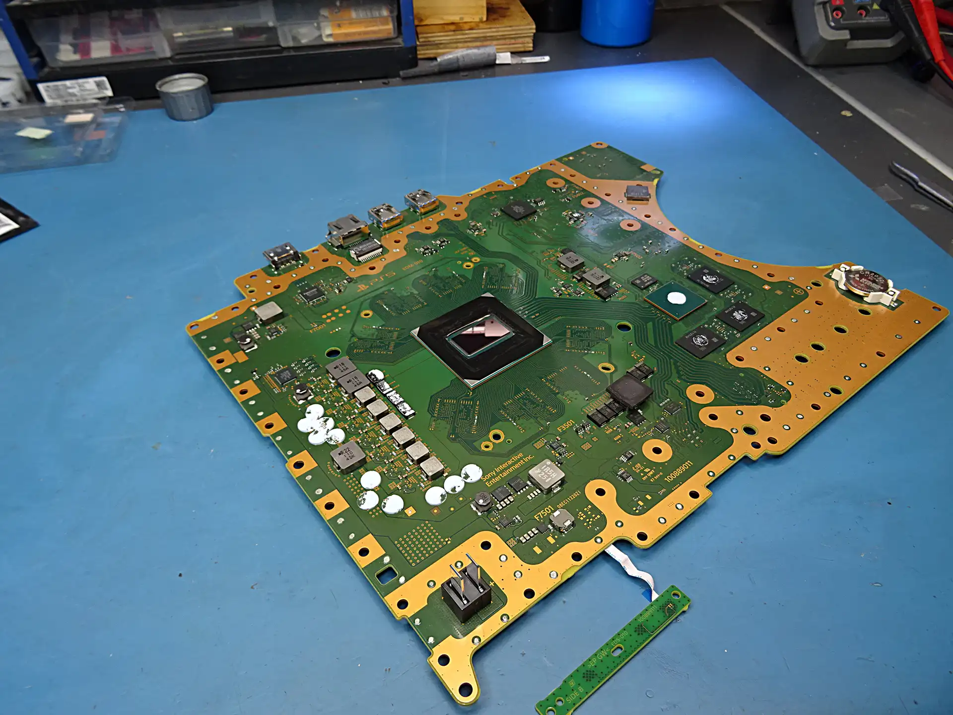 Naprawa PlayStation 5 PS5 – płyta główna konsoli w serwisie Mielec