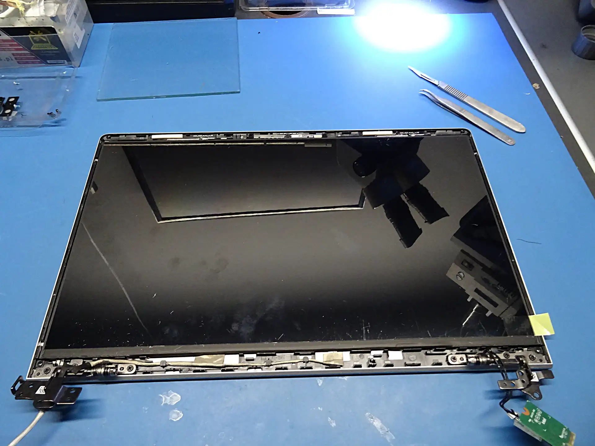 Wymiana matrycy laptopa – naprawa ekranu Mielec Wymiana matrycy w laptopie – naprawa uszkodzonego ekranu w serwisie Mielec